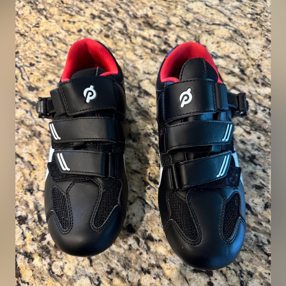 Size 7 Peloton Clip in Cycle Shoes